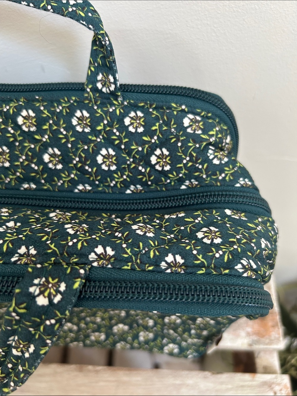 NWT Vera Bradley Ultimate Travel Case - Picture 2 of 7